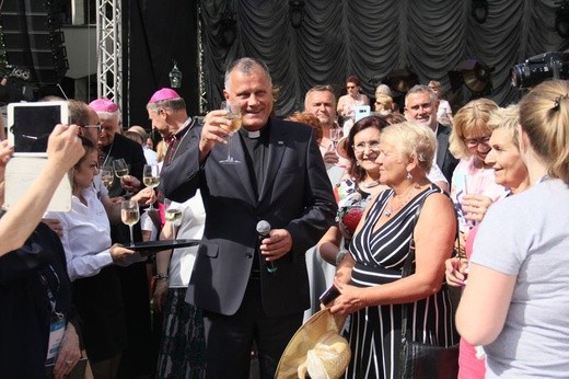Tort na jubileusz KUL
