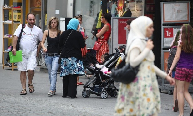 Norweski parlament przyjął ustawę o zakazie noszenia burek