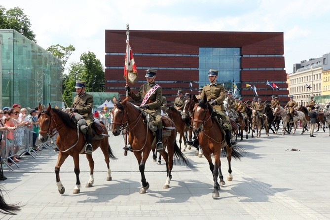 Ułani przejechali przez Wrocław