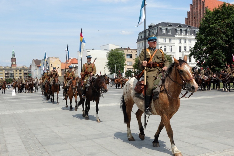 Ułani przejechali przez Wrocław