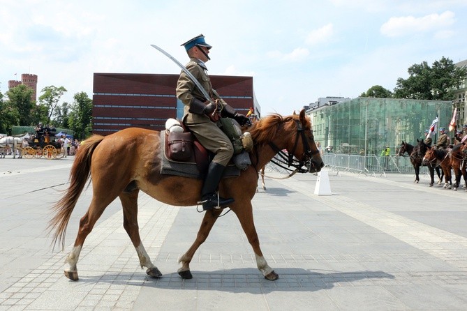 Ułani przejechali przez Wrocław