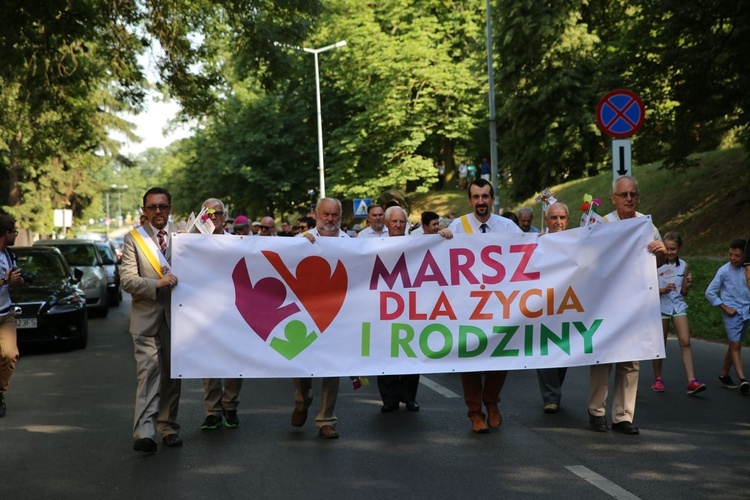 Marsz dla życia i rodziny w Sandomierzu 