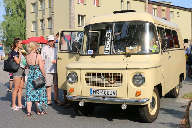 Festyn w parafii na radomskich Borkach