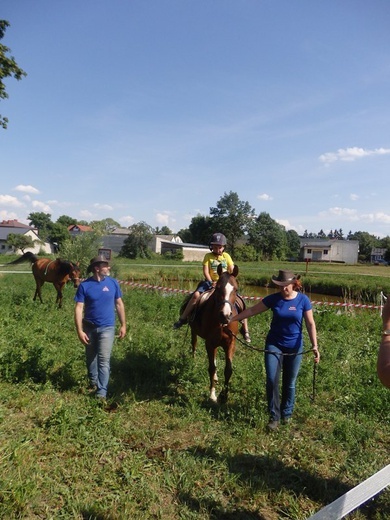 Piknik rodzinnych w Czernicach Borowych