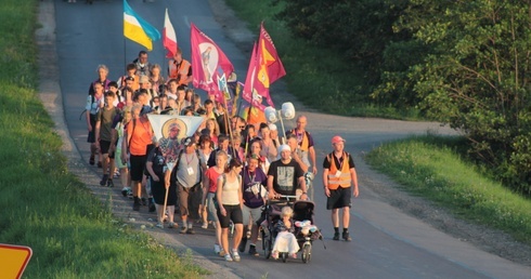 Legnickie pielgrzymowanie do Mamy