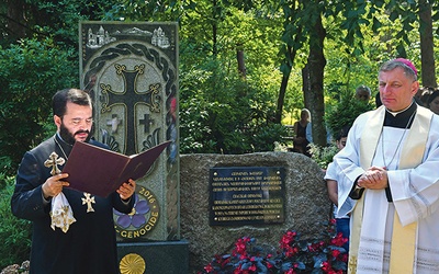 Święta Góra Polanowska, 2 czerwca: modlitwa przy chaczkarze.