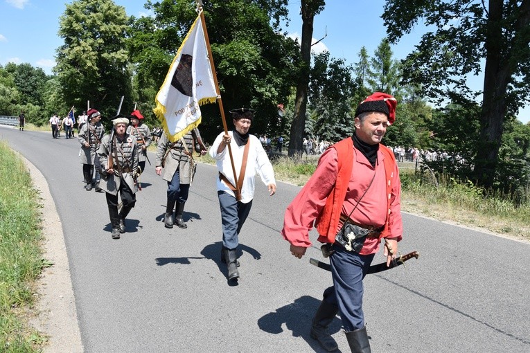 W uroczystościach wzięły udział m.in. grupy rekonstrukcji historycznej