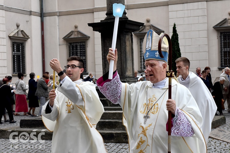 Nabożeństwo fatimskie w świdnickiej katedrze