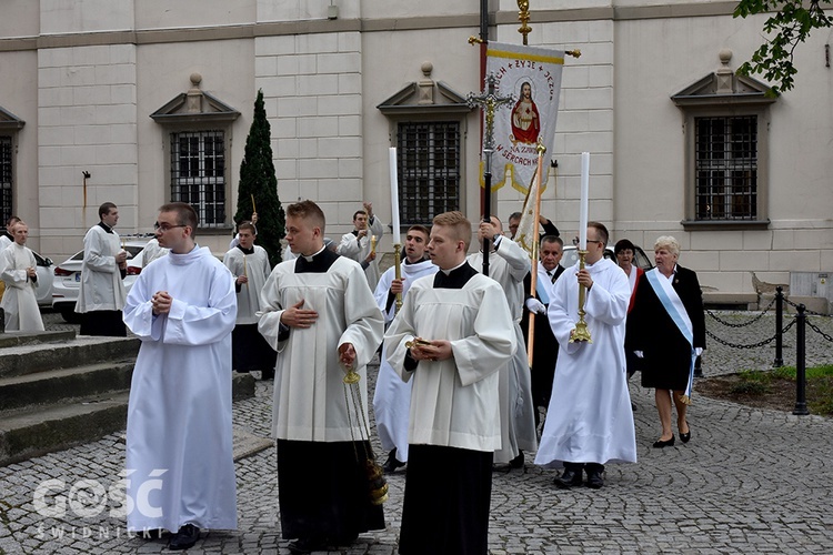 Nabożeństwo fatimskie w świdnickiej katedrze