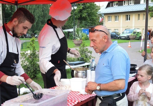 TAK na serio - gotowanie z Remigiuszem Rączką