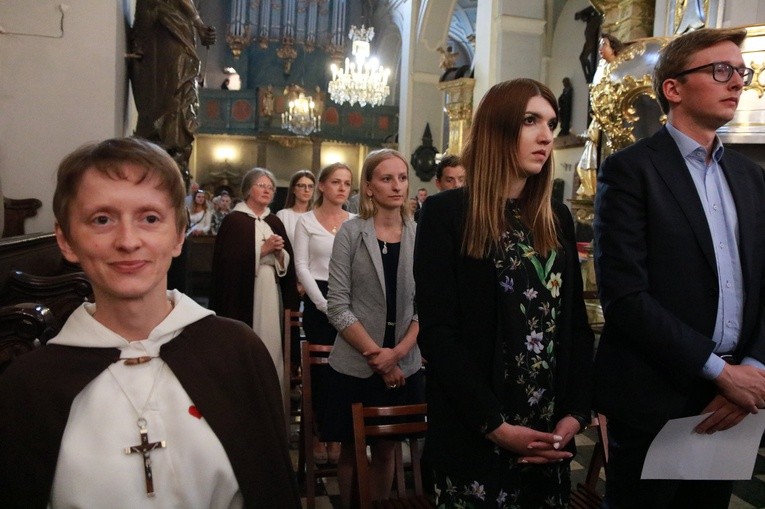 Bierzmowanie katechumenów w kościele św. Marka