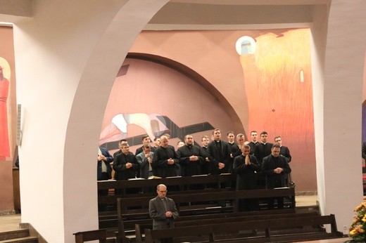Nowe dekrety wikariuszowskie