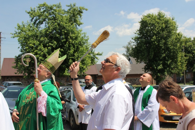 Poświęcenie zegara w Bąkowie Górnym