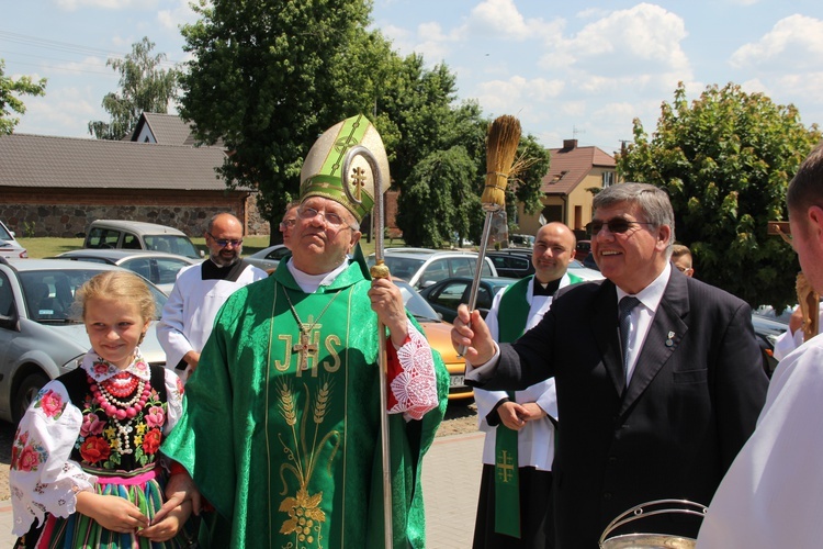 Poświęcenie zegara w Bąkowie Górnym