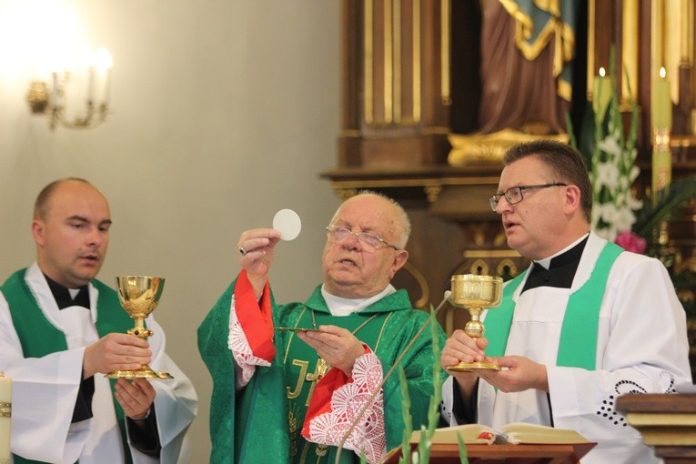 Poświęcenie zegara w Bąkowie Górnym