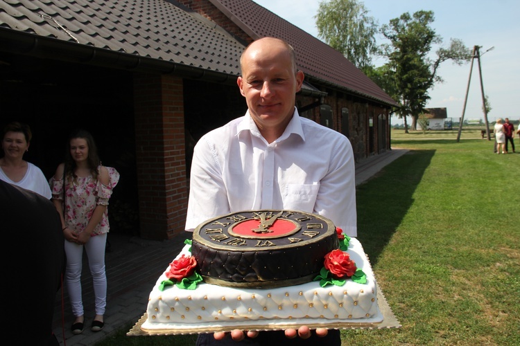 Poświęcenie zegara w Bąkowie Górnym