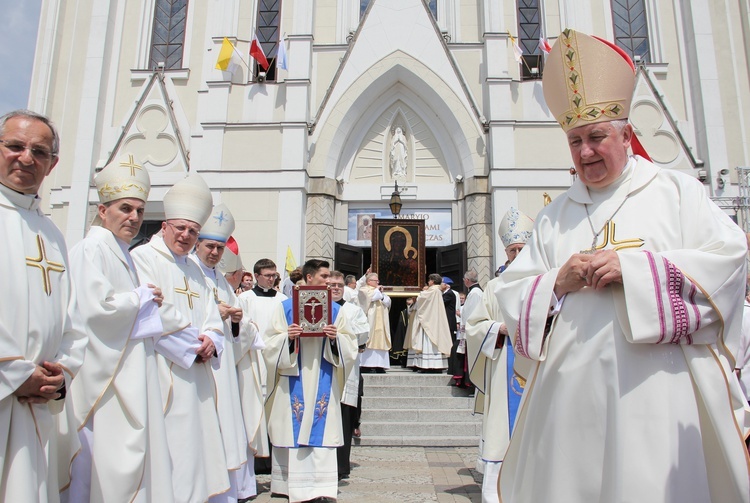 Pożegnanie Jasnogórskiej Pani w diecezji warszawsko-praskiej