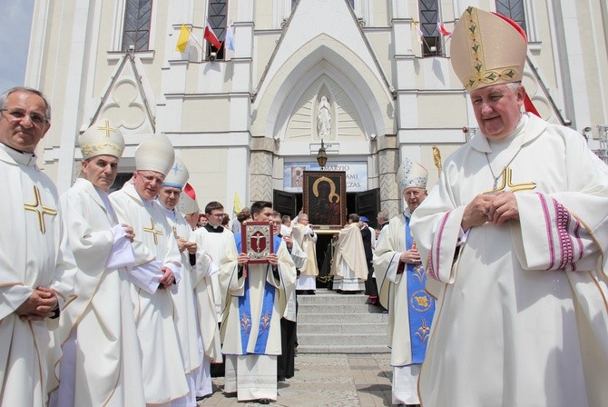 Pożegnanie Jasnogórskiej Pani w diecezji warszawsko-praskiej