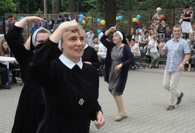 17. Szkolny festyn "u Sióstr" w Bielsku-Białej