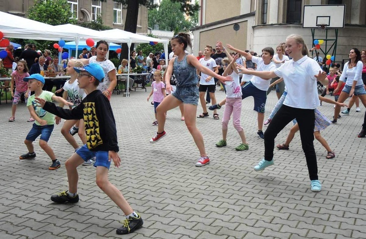 17. Szkolny festyn "u Sióstr" w Bielsku-Białej