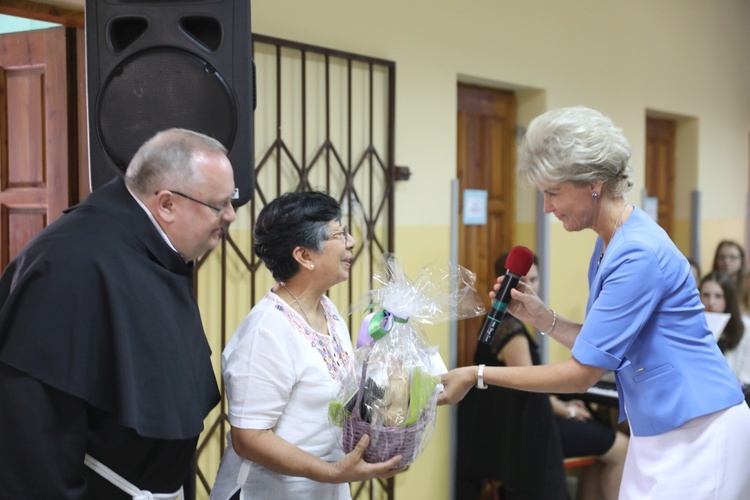 S. Berta Hernandez w szkole bł. Michała Tomaszka w Łękawicy