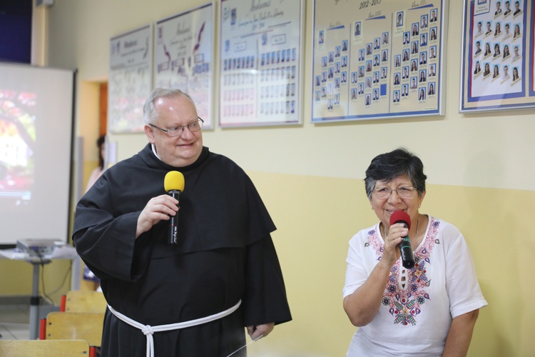 S. Berta Hernandez w szkole bł. Michała Tomaszka w Łękawicy