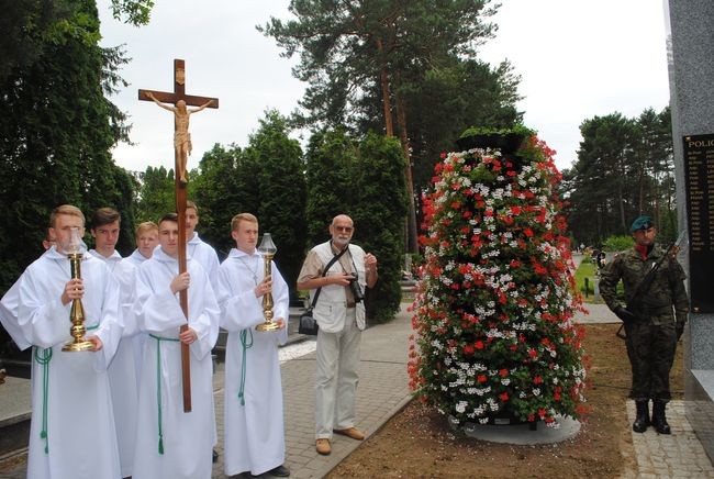 Obelisk w Stalowej Woli