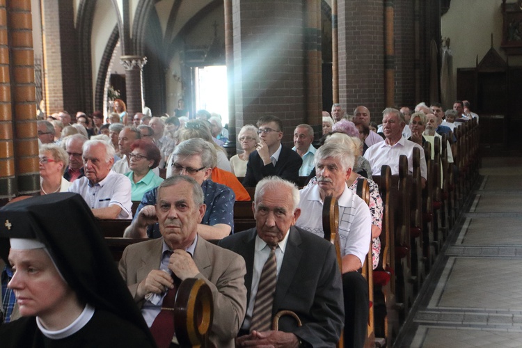 60 lat przy ołtarzu