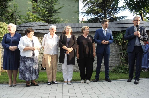 Tablica świętych Kawalerów Orderu Uśmiechu w Leśnej