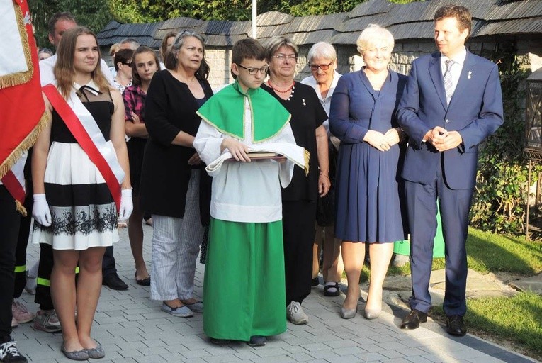 Tablica świętych Kawalerów Orderu Uśmiechu w Leśnej