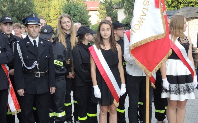 Tablica świętych Kawalerów Orderu Uśmiechu w Leśnej