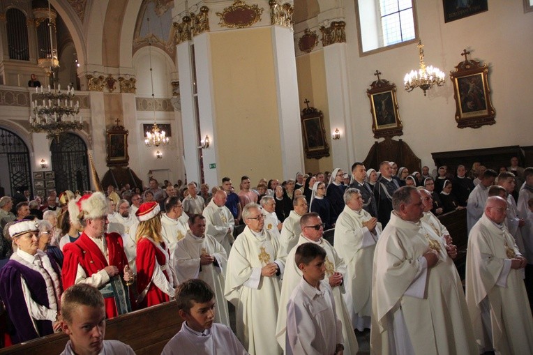 Maryjny Rok Jubileuszowy w Rokitnie rozpoczęty