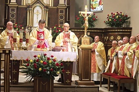 Dziękczynnej Eucharystii przewodniczył bp Roman Pindel.