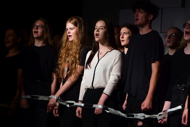 Musical patriotyczny „Hizop”