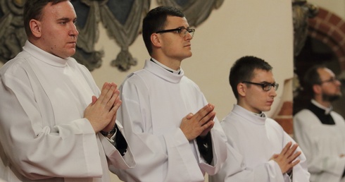 Akolitat alumnów