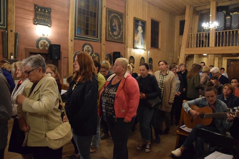 V Gminne Czuwanie ze św. Janem Pawłem II 