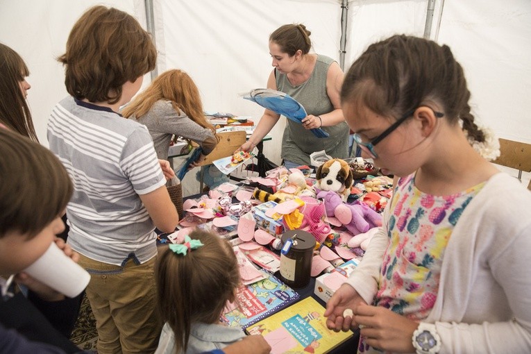 Zjazd Rodzinnych Kół Różańcowych na Białołęce