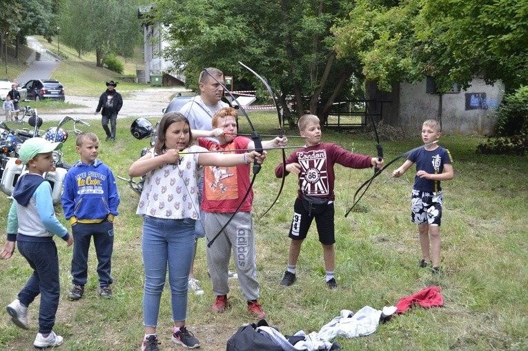 Apacze pojawili się nad Wisłą