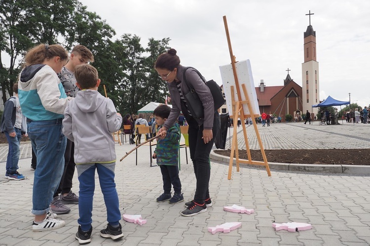 Piknik w parafii MB Nieustającej Pomocy w Mistrzejowicach