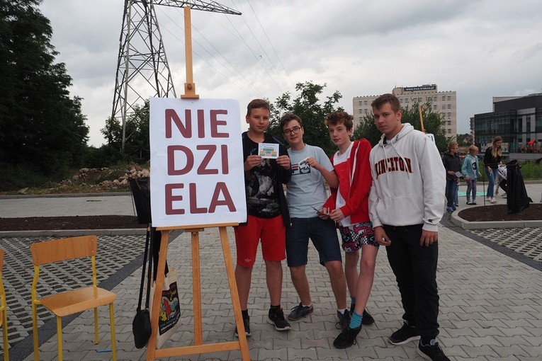 Piknik w parafii MB Nieustającej Pomocy w Mistrzejowicach