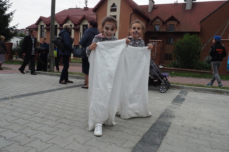 Piknik w parafii MB Nieustającej Pomocy w Mistrzejowicach