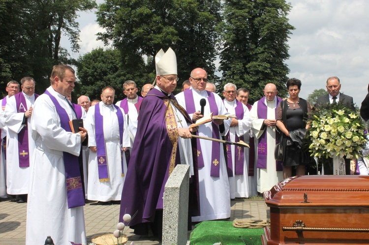 Pogrzeb śp. ks. Piotra Lepszego 