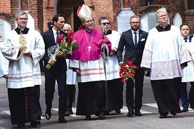 ▲	– Niech święty inspiruje was do bycia świadkami żywej wiary – mówił w Rypinie biskup płocki.