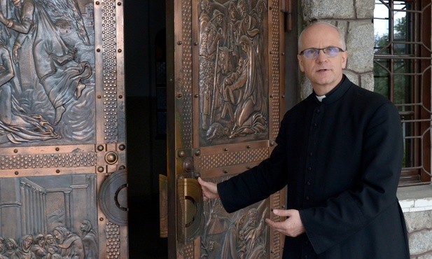 W seminaryjne progi zaprasza rektor ks. Jarosław Wojtkun