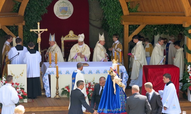 Rocznica Bazyliki w Hałcnowie