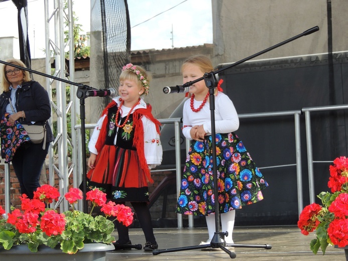 600-lecie parafii w Żychlinie - biesiada rodzinna