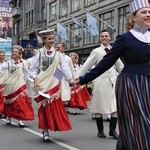 Łotwa śpiewa i tańczy