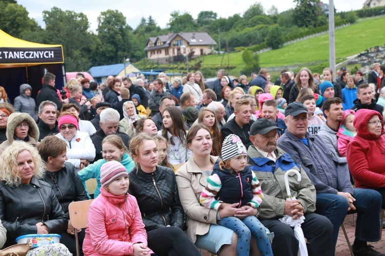 Festyn w Czarnym Potoku