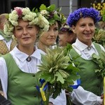 Łotwa śpiewa i tańczy