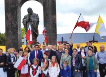 Poświęcenie przeniesionego pomnika.